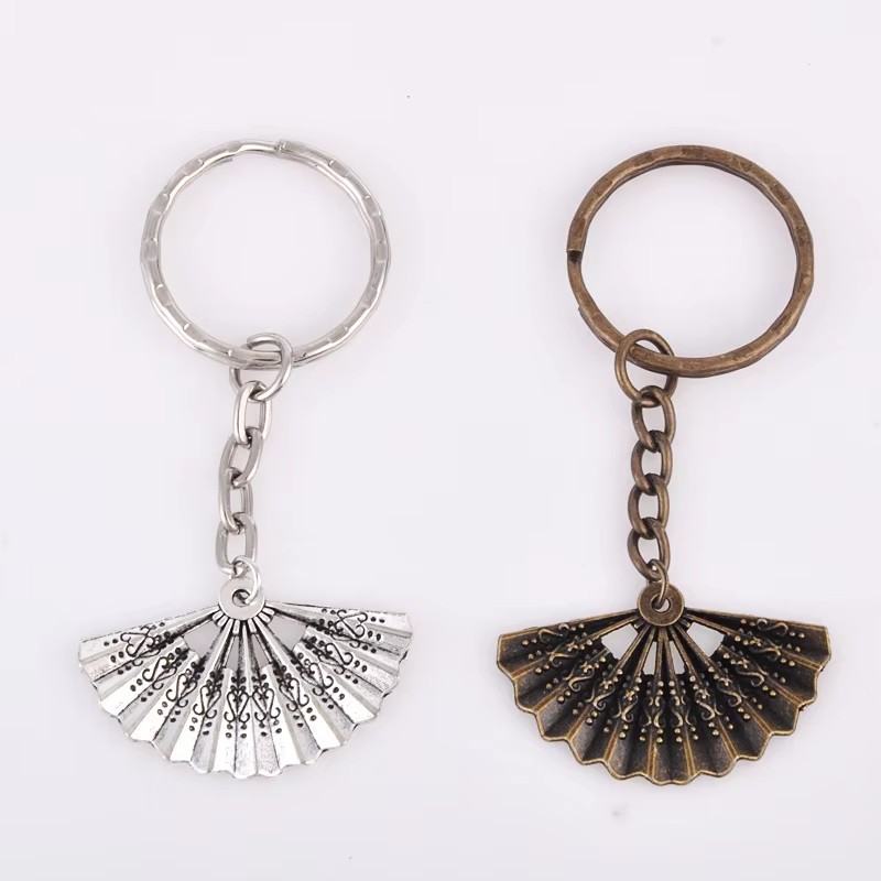 Vintage Fashion Boutique - Gantungan Kunci Kipas Tangan Etnik Perunggu