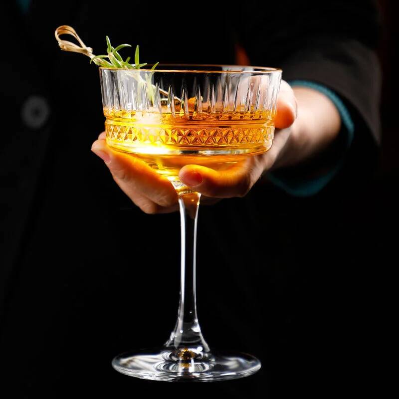 2 Buah Gelas Martini Ukiran, G - Vintage Fashion Eu ulasan dan harga