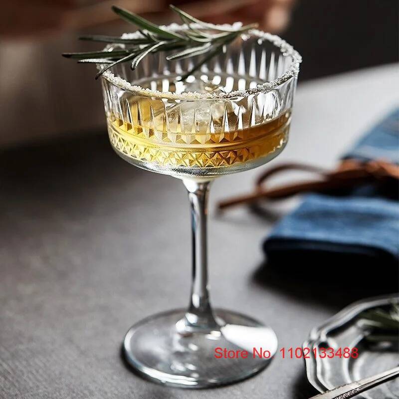 2 Buah Gelas Martini Ukiran, G - Vintage Fashion Eu ulasan dan harga
