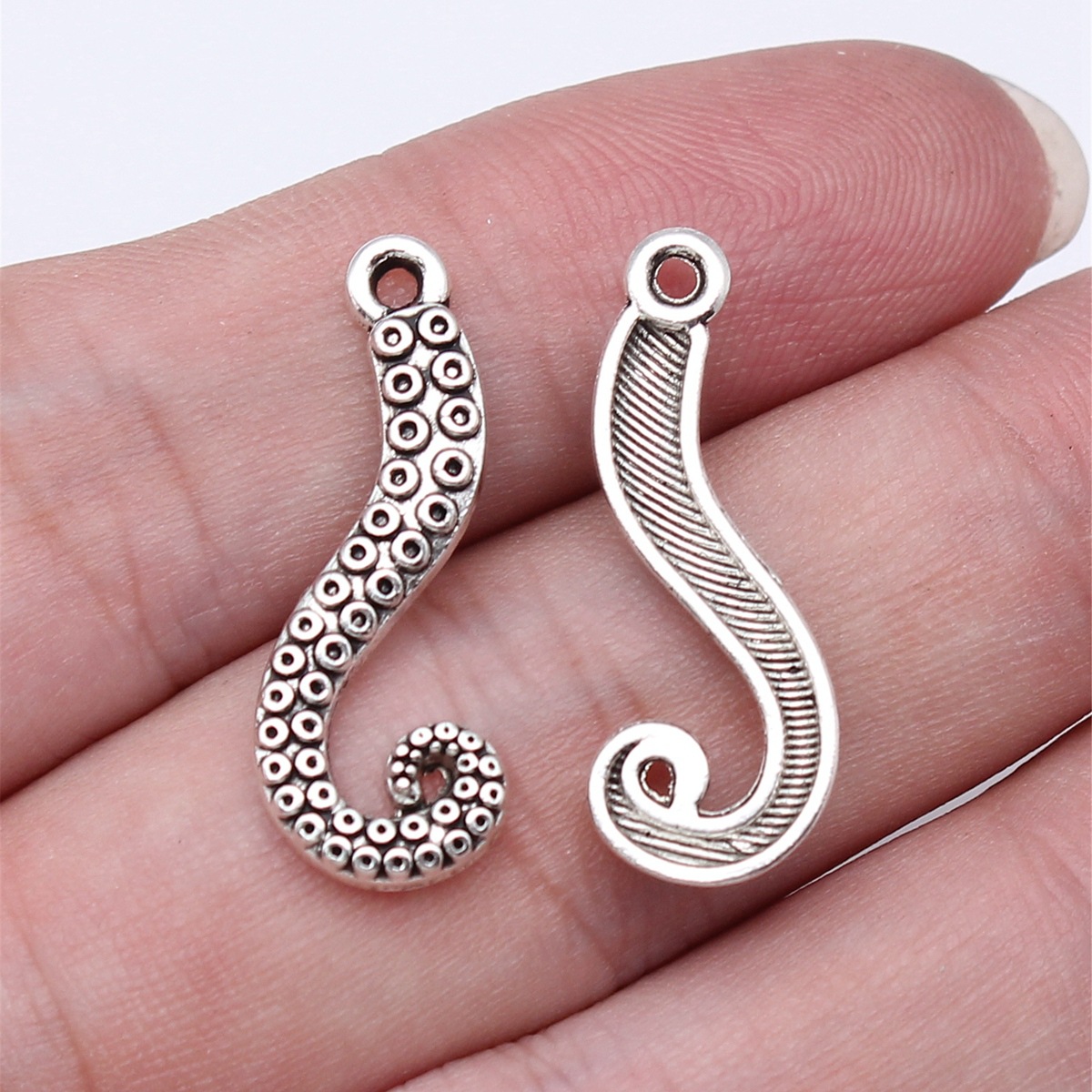 WYSIWYG 20 Buah 26X10Mm 4 Warn - Vintage Fashion Jewelry ulasan dan harga