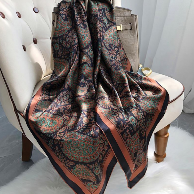 Syal Persegi Motif Paisley Vin - Vintage Fashion Patterns ulasan dan harga